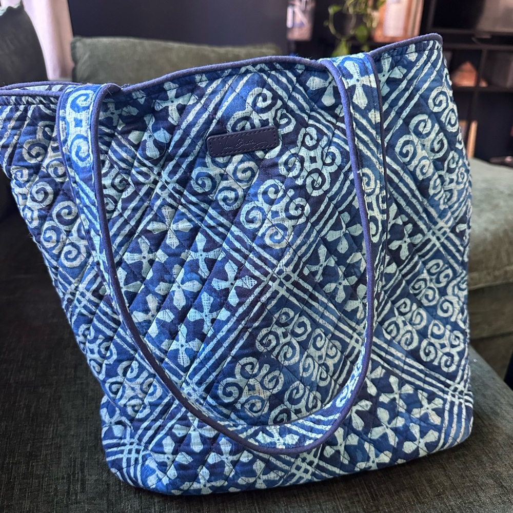 Vera Bradley Indigo and Cream Tote